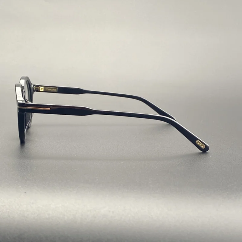 Le cadre de lunettes optiques – Image 2