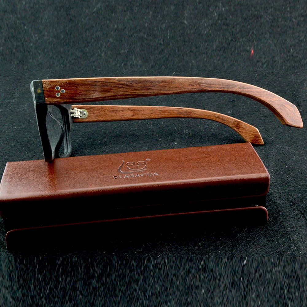 Montures de lunettes optiques