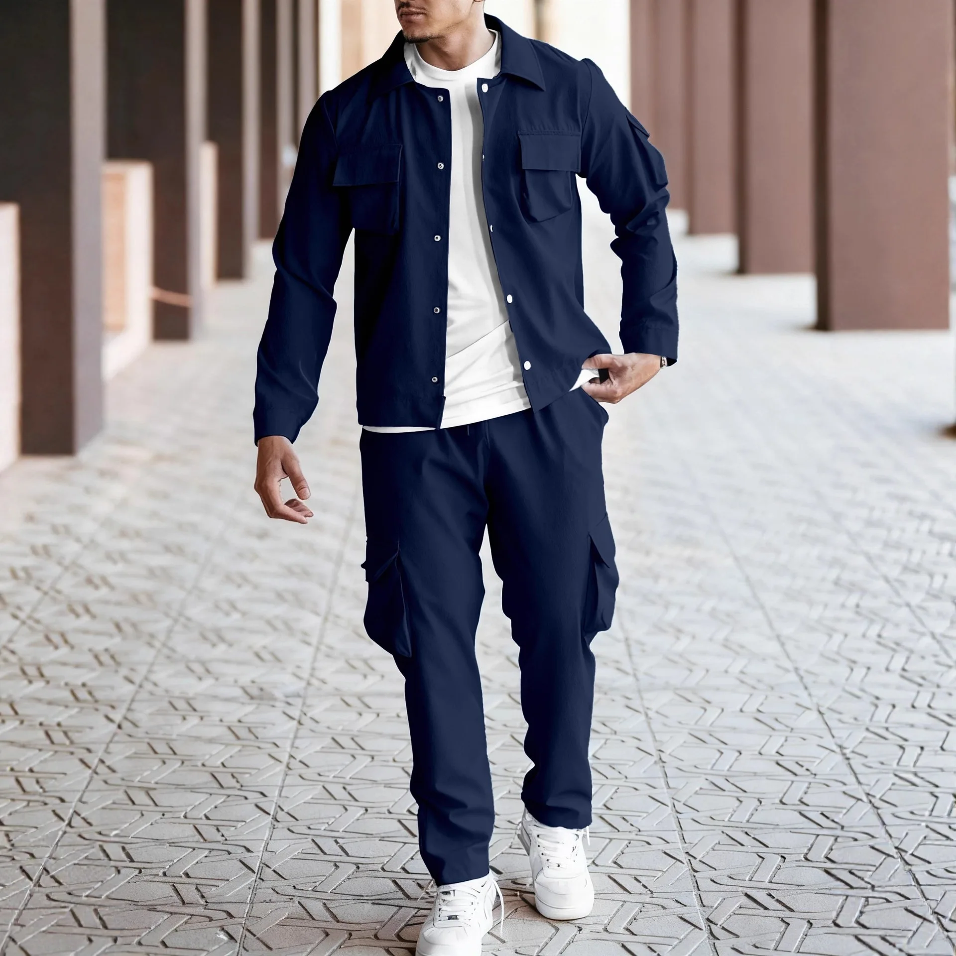 Costume pour l'hiver. – Image 2