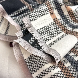 Écharpe à carreaux