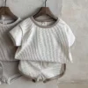 vêtemen en coton pour bébé